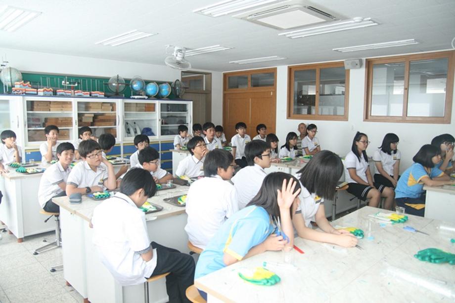 찾아가는 과학교실(고현중)_image2