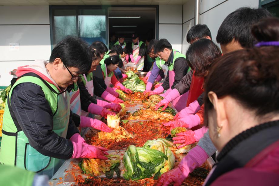 안산 평화의 집 사랑의 김장 담그기_image2